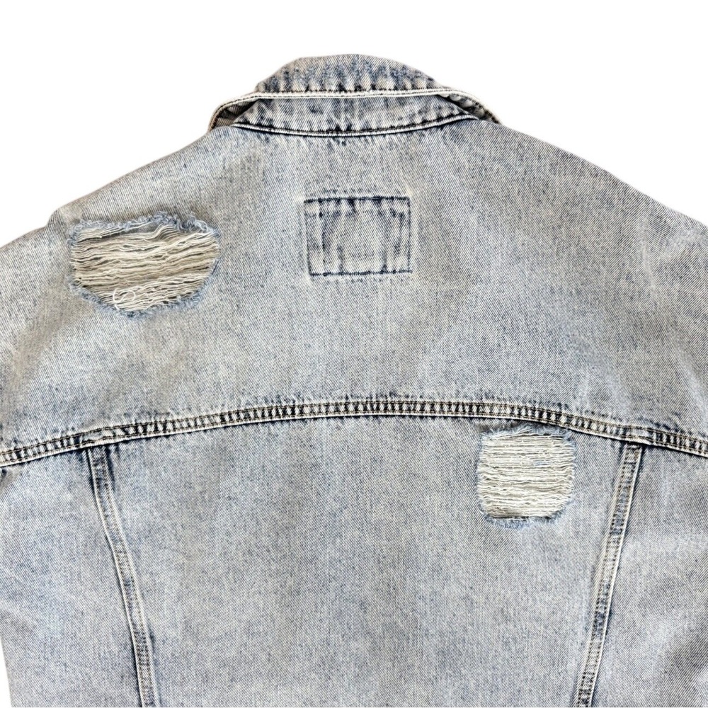 Forever 21 Distressed Denim Jacket Light Wash Oversized Jean Trucker Small - Picture 10 of 10